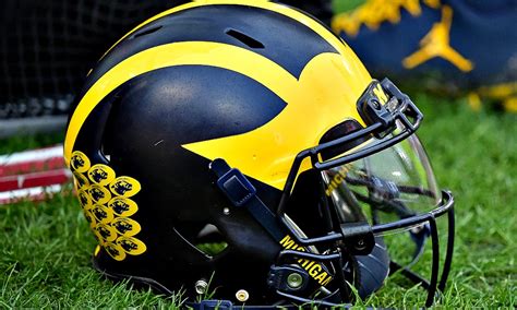 College football: Ranking the best helmets in the Big Ten Conference