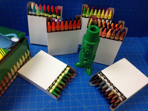 Review – Crayola Crayons (120 Crayon Box – Compendium) | Art Supply Critic