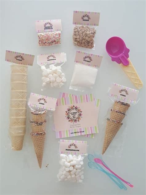 DIY Ice Cream Sundae in a Box with Free printable Labels