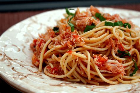 Pasta with Fresh Crabmeat, Tomato and Basil - Our Italian Table | Meat ...