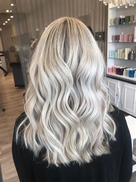 Blonde silver/ash | Short platinum blonde hair, Blonde hair goals ...