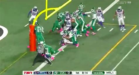 WATCH: Trent Richardson plows into end zone for first CFL touchdown