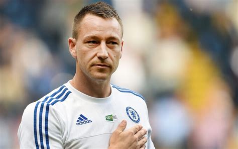Chelsea defender John Terry to put foreign move on hold as Premier League title bid gathers momentum