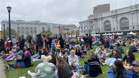 San Francisco Pride parade draws hundreds of thousands – NBC Bay Area