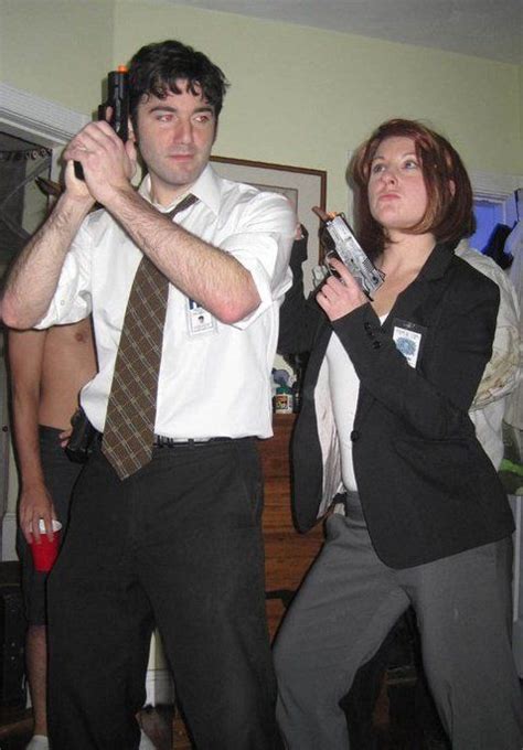 Mulder and Scully Halloween Costume