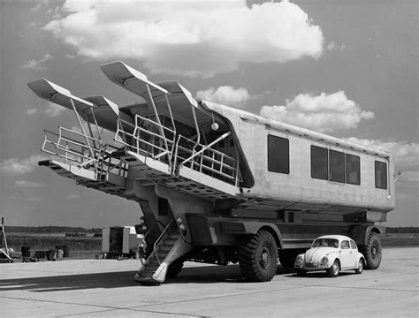 Mobile lounges keep Dulles International’s past alive - The Burn