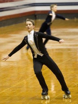 Artistic Roller Skating!! Love the costume. Quad Roller Skates, Roller ...