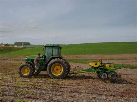 USDA: Farmers seen planting more corn, soy and wheat this year | Agri-Pulse Communications, Inc.