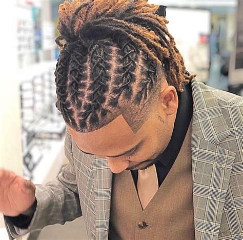 Pin by ѕυηѕнιηє☀️ on мen'ѕ ғaѕнιon | ѕтyle | Dreadlock hairstyles for men, Dread hairstyles for ...