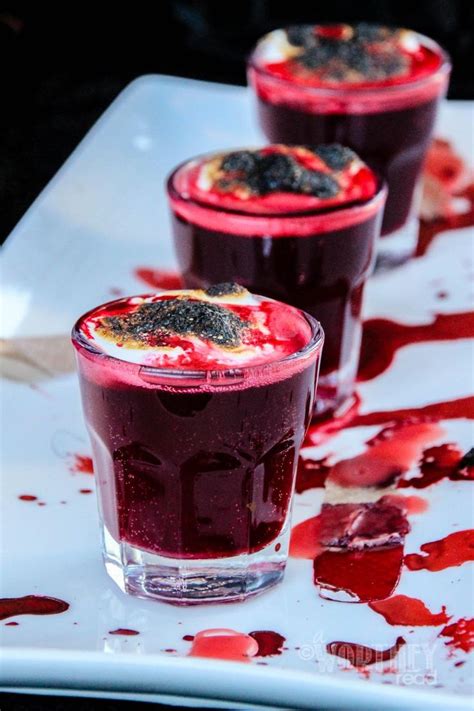 17 Halloween Cocktail Recipes that are Spooktacular | Halloween cocktail recipes, Halloween ...