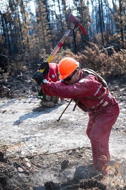 Growing B.C. wildfire closes Highway 20 following evacuation alert ...