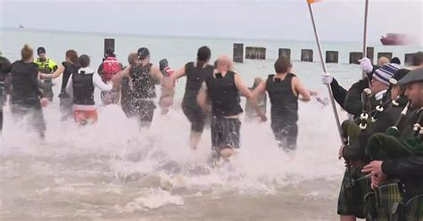 23rd annual Chicago Polar Plunge happening this weekend - CBS Chicago