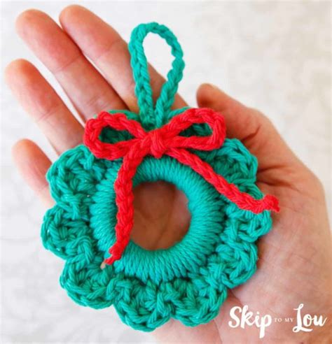 Easy Crochet Wreath Ornament | Skip To My Lou