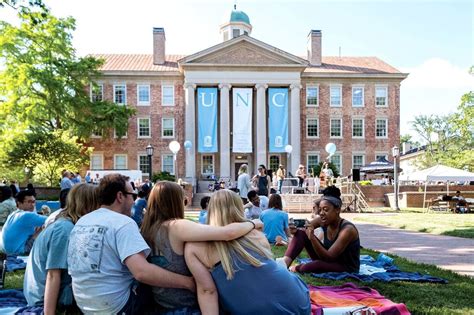 Self-Guided Tour - UNC Visitors Guide-2023