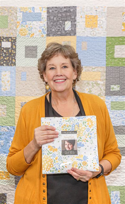 Learn to make this Easy Pattern Free Skylight Quilt. Jenny demonstrates how to make a beautiful ...