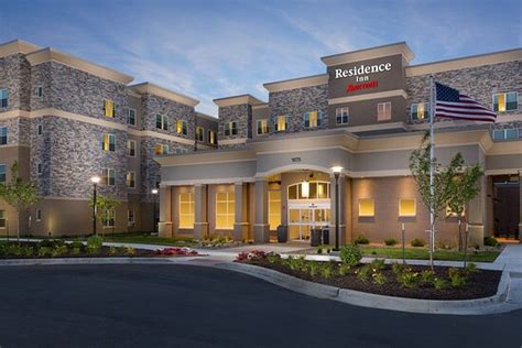 RESIDENCE INN BY MARRIOTT KANSAS CITY AT THE LEGENDS: Bewertungen, Fotos & Preisvergleich ...