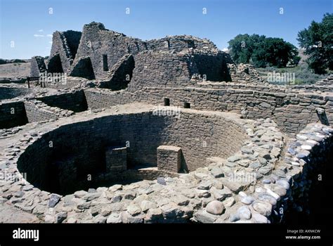 A view of a large Anasazi Indian religious kiva and an Anasazi Indian ...