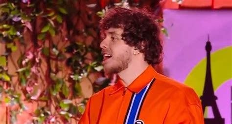 Jack Harlow Met with Awkward Crowd Silence Teasing #1 'First Class' Song - Internewscast