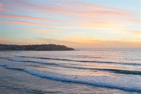 Sydney, Bondi Beach: Sunrise, Icebergs Club and Porch & Parlour - Fräulein Anker