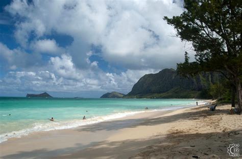 Waimanalo Bay Beach Park in Waimanalo, Oahu, Hawaii | Hawaiian Beach ...