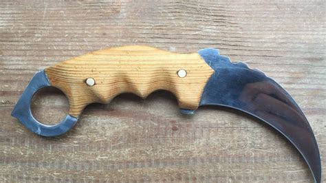 DIY Homemade Karambit From Old Saw Blade | Diy knife, Cool knives, Karambit