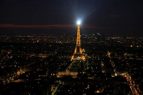 Eiffel tower,night,paris,city,france - free image from needpix.com