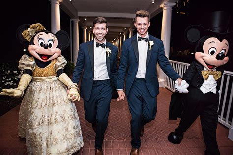 Magical Wedding at Walt Disney World's Most-Loved Locations - Green ...