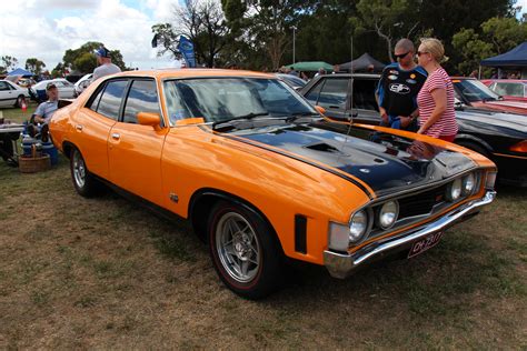 File:1972 Ford XA Falcon GT Sedan (17085802965).jpg - Wikimedia Commons