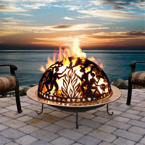 Backyard Fire Pits That Heat Up Your Landscape