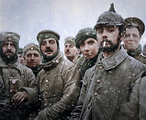 Troops during the Christmas Truce of WW1 (1914) : OldSchoolCool Triple Entente, Military Photos ...