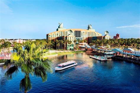 Walt Disney World Dolphin Resort (Orlando (FL)) - Deals, Photos & Reviews