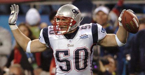 Mike Vrabel voted in as newest member of Patriots Hall of Fame - CBS Boston