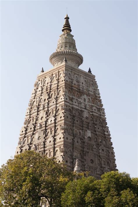 Mahabodhi Temple editorial photography. Image of building - 23565732