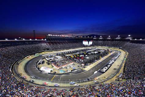 How NASCAR Cars Race The Bass Pro Shops Night Race Faster Than Any Other Half-Mile