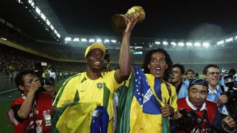 Ronaldinho reflects on spotting Lionel Messi, the 1994 World Cup and his 'hero' brother Roberto ...