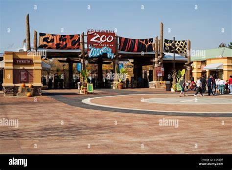 The entrance to the Columbus Zoo and Aquarium Stock Photo - Alamy