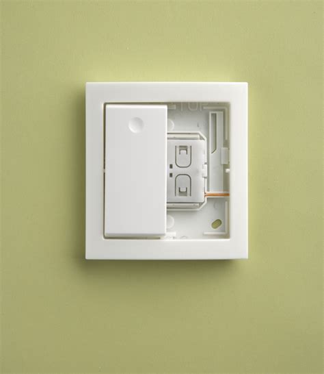 Wireless light switches - Electrical connection