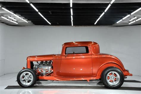 1932 Ford Custom | Volo Museum