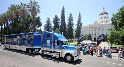 NASCAR Race Mom: #NASCAR Hauler Parade Rolls Through Sacramento Today