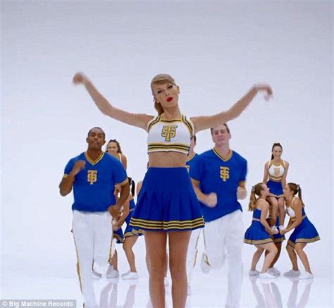 Taylor Swift's new music video Shake It Off | Taylor swift costume, Taylor swift music videos ...