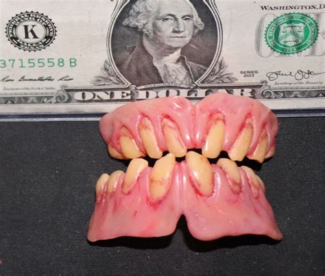 THE FLY SETH BRUNDLE SCREEN USED TRANSFORMATION TEETH