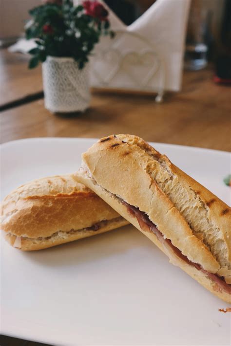 Bread on White Ceramic Plate · Free Stock Photo