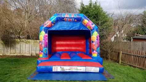 Party Time Bouncy Castle - Easy Bouncy Castles