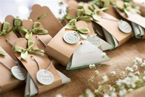 Spring Wedding Guest Favors | Wedding Planning Blog