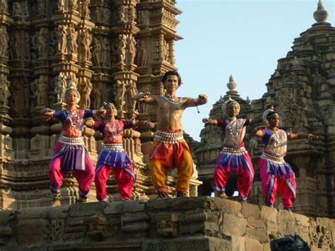 42nd Khajuraho Dance Festival begins in Madhya Pradesh