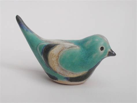 Med Tech. Запись со стены. | Ceramic birds sculpture, Pottery animals ...