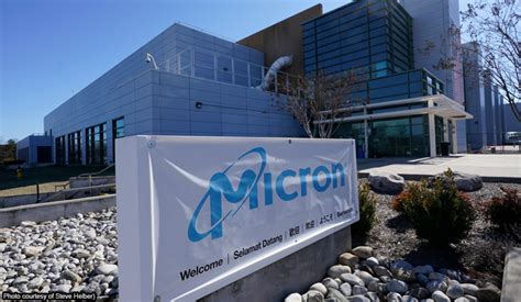 Micron unveils new $100B New York semiconductor plant