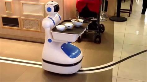 Robot Helper in the Restaurant - YouTube