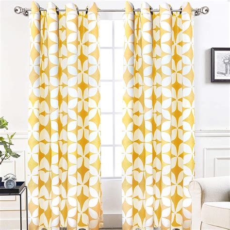 Bright Patterned Curtains – FREE PATTERNS