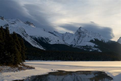 Maligne Lake Winter | Flickr